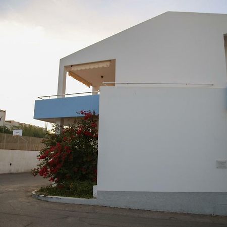 B&B Le Tre Spiagge Calasetta Luaran gambar