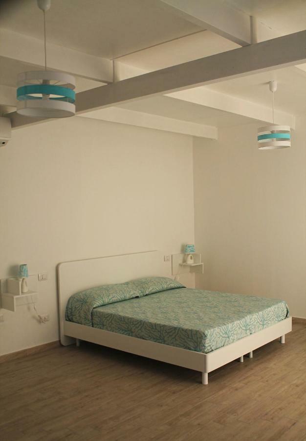 B&B Le Tre Spiagge Calasetta Luaran gambar
