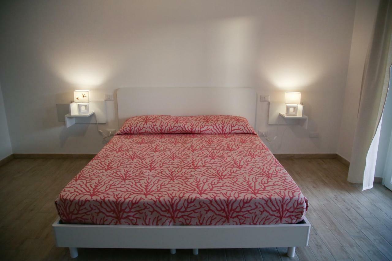 B&B Le Tre Spiagge Calasetta Luaran gambar